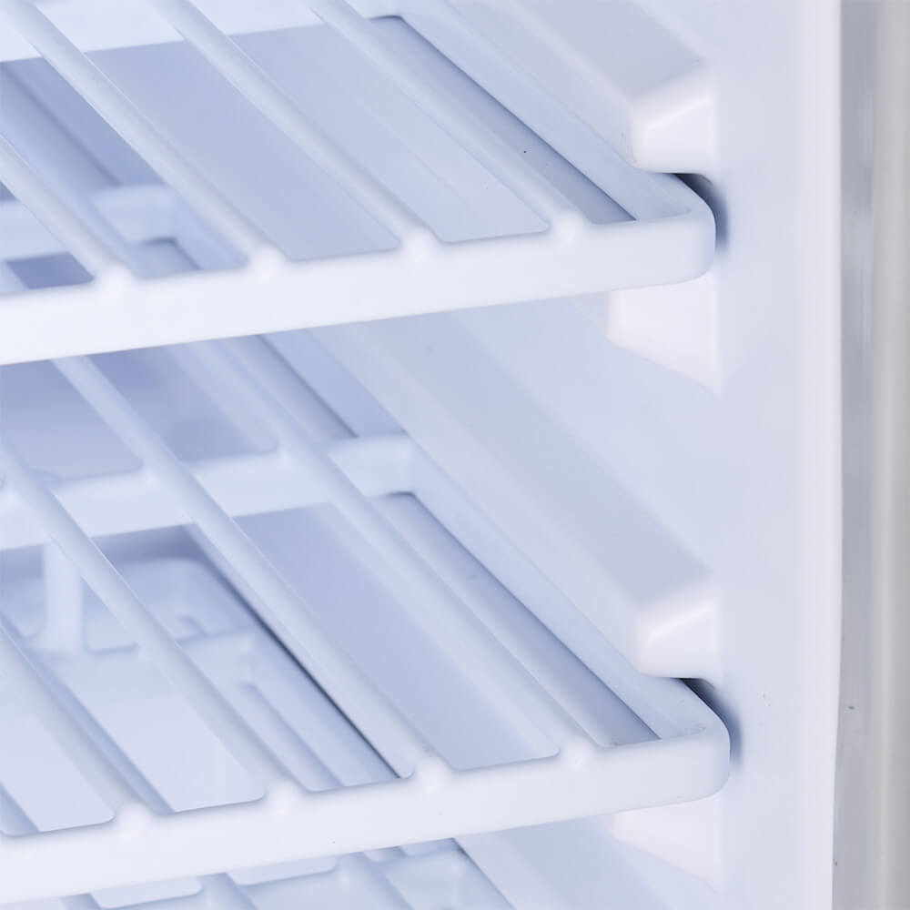 szafa chłodnicza ze stali nierdzewnej, wnętrze z ABS, V 115 l 7